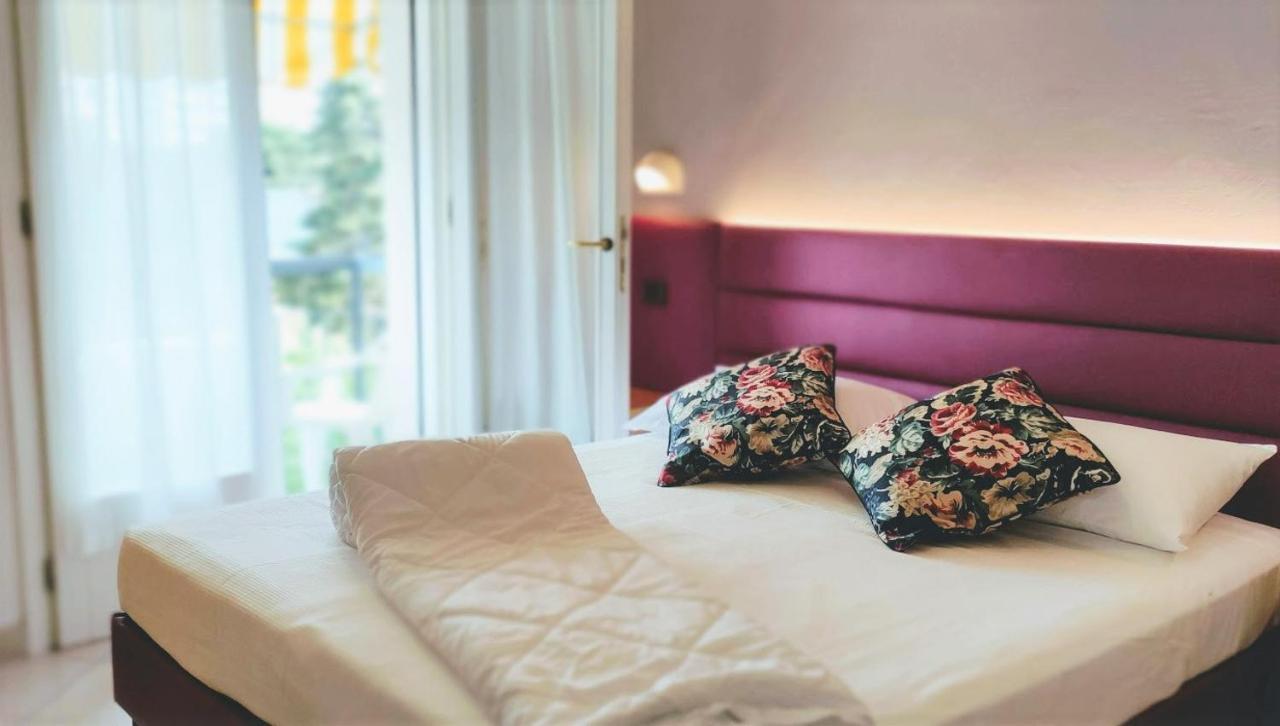 Hotel Villa Platani Riccione Exteriér fotografie
