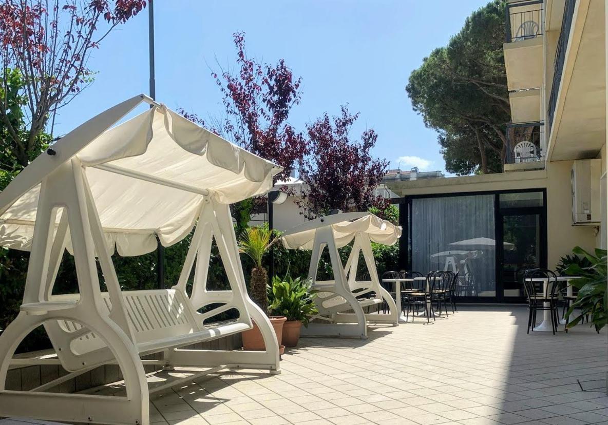 Hotel Villa Platani Riccione Exteriér fotografie